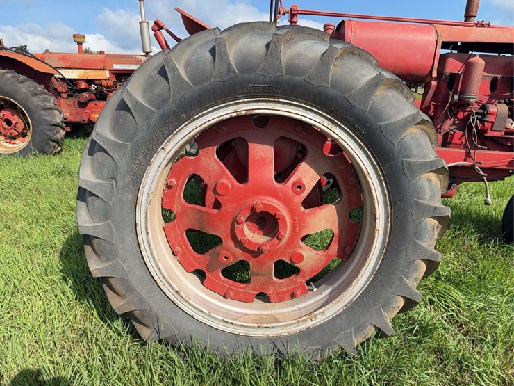 farmall-f-20-image-29