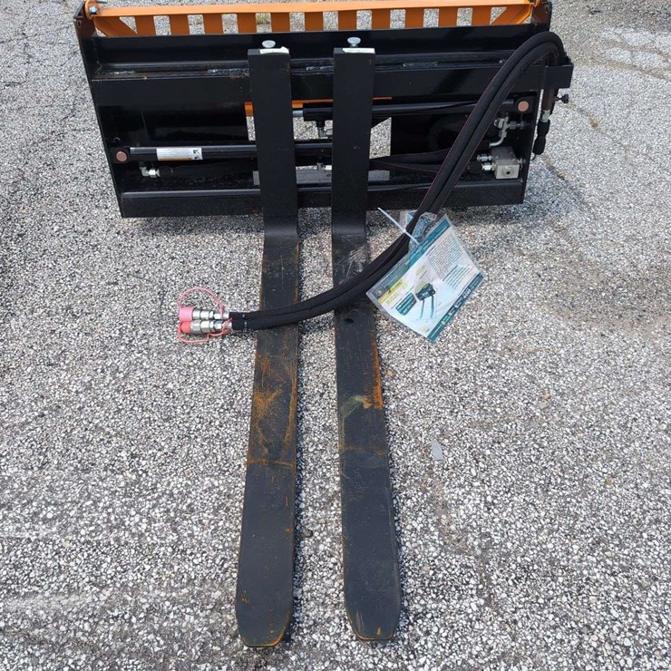 Wolverine Skid Steer Pallet Fork Hydraulic Adjustable PFA-11-3300G