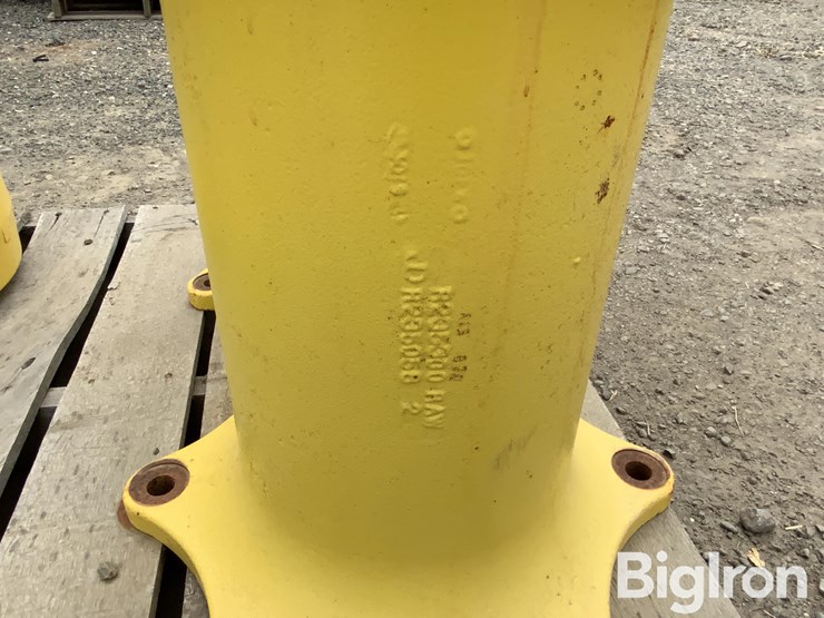 john-deere-8235r-image-16