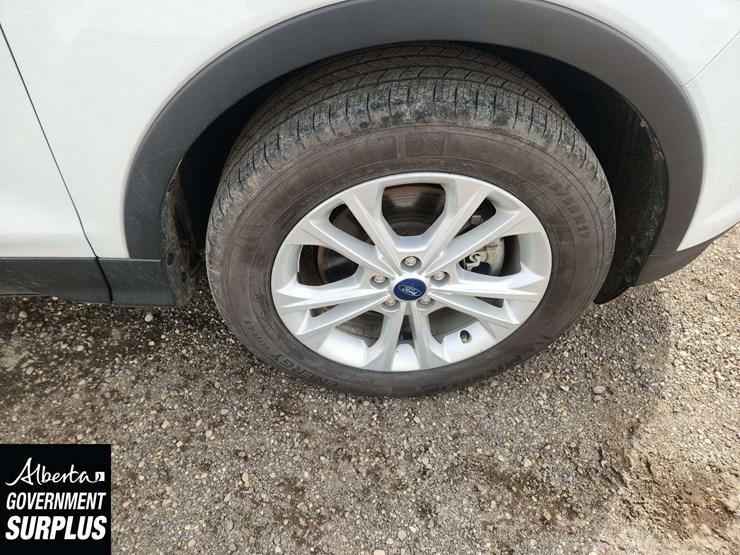 2019-ford-escape-se-image-27