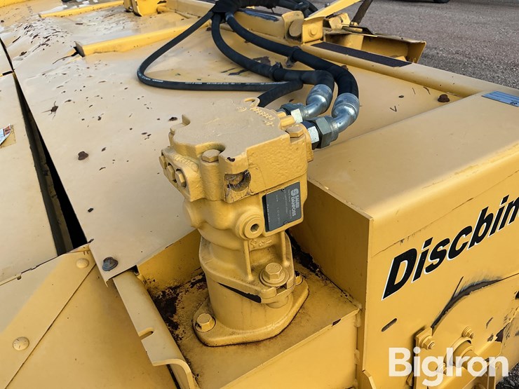new-holland-750hd-image-14