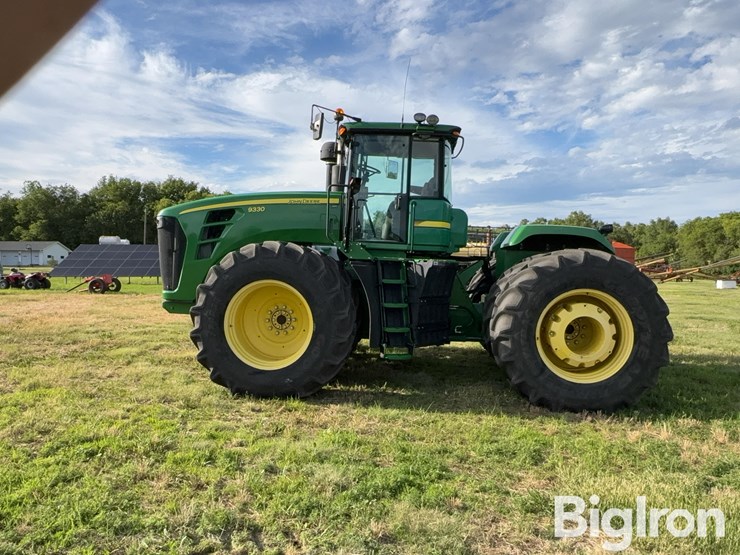 john-deere-9330-image-8