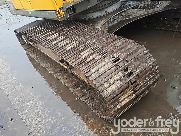 volvo-ec240b-lc-image-14