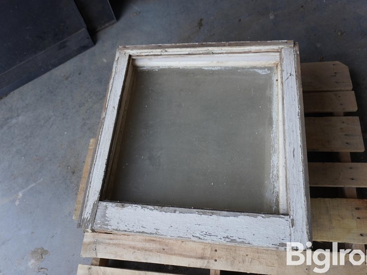 24"x24"-windows-w/glass-image-9