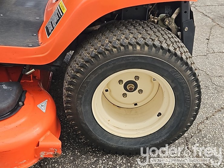 2007-kubota-gr2100-image-11
