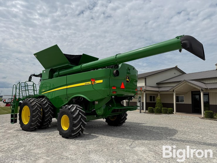 2024-john-deere-s780-image-7