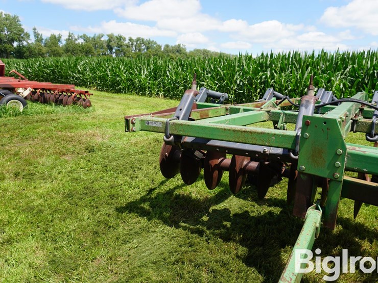 john-deere-714-image-16