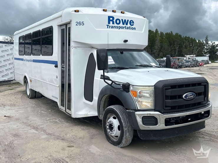 2011-ford-f550-image-2
