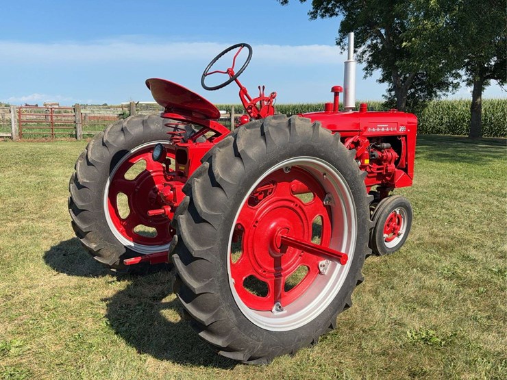 farmall-200-image-3