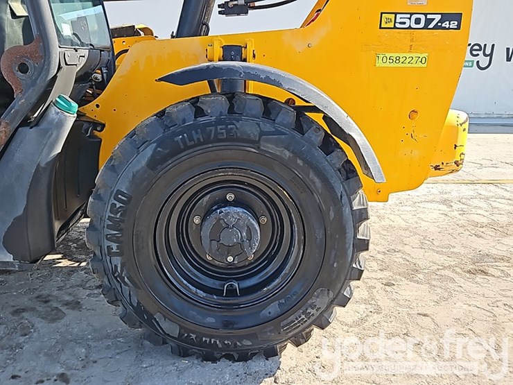 2017-jcb-507-42-image-17