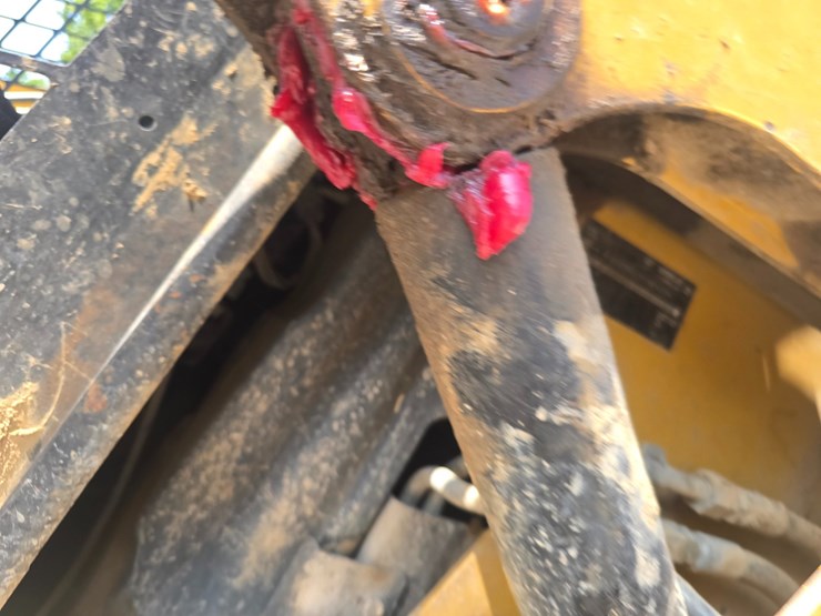 2013-caterpillar-289c2-image-27