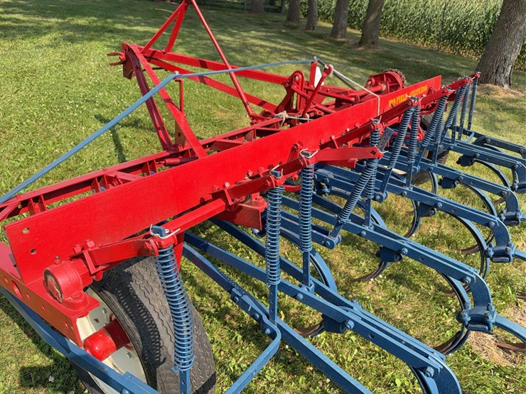 international-harvester-no.-9-field-cultivator-image-17
