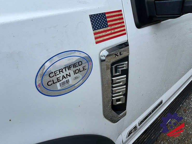 2017-ford-f550-image-9