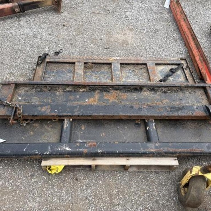 Pallet of HD Tailgates
