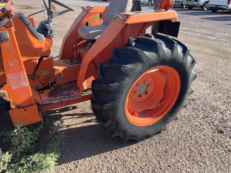 kubota-l2850-image-16