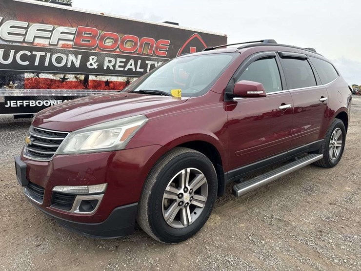 2015-chevrolet-traverse-image-1