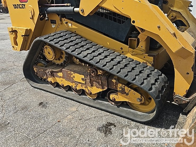2022-caterpillar-279d3-image-16