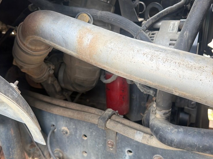 2001-ford-f750-image-12