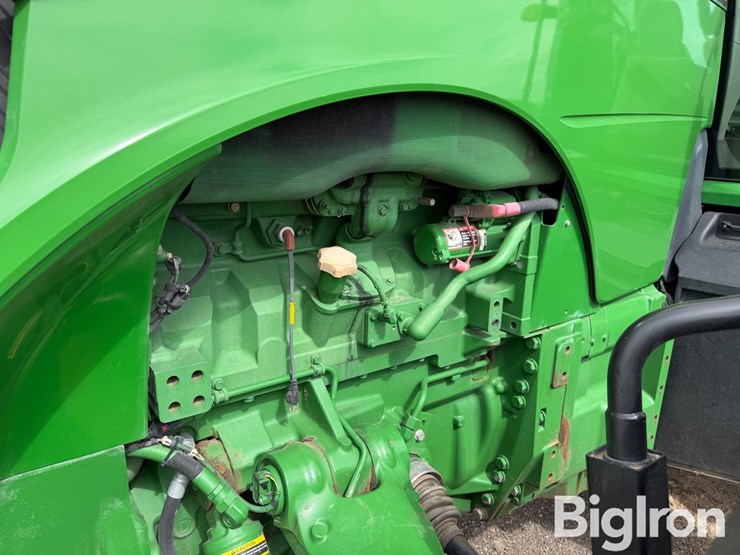 2013-john-deere-8310r-image-12
