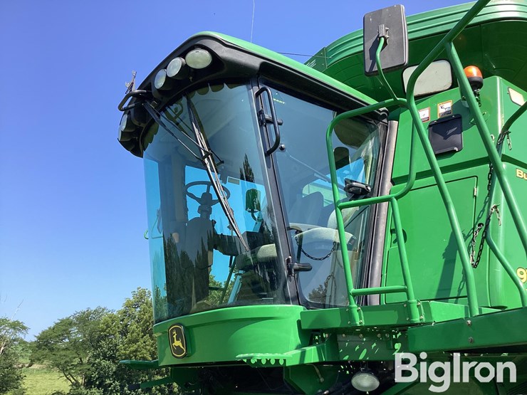 2010-john-deere-9770-sts-image-17