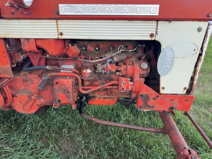 farmall-340-row-crop-image-21