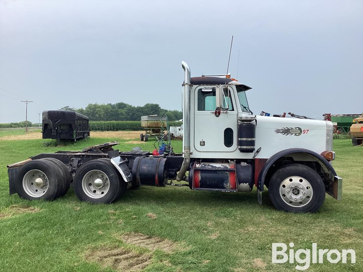 1997-peterbilt-379-image-4
