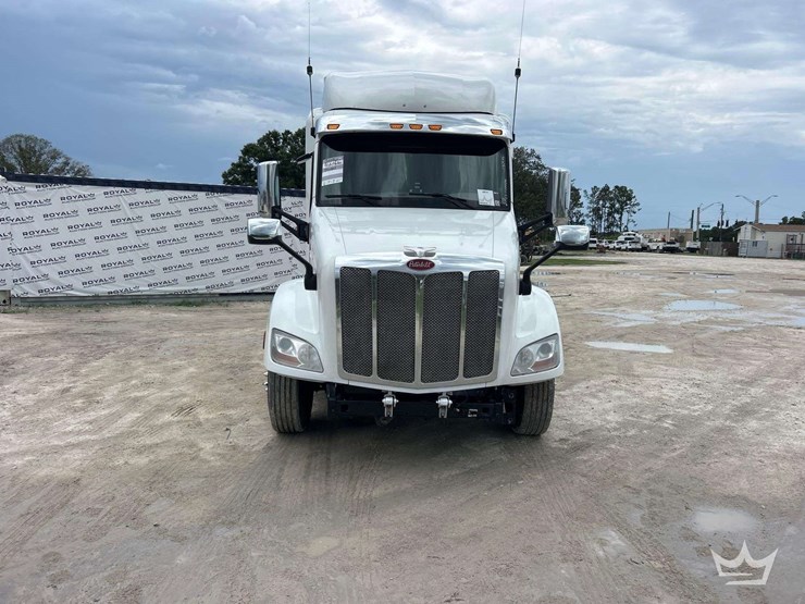 2019-peterbilt-579-image-27