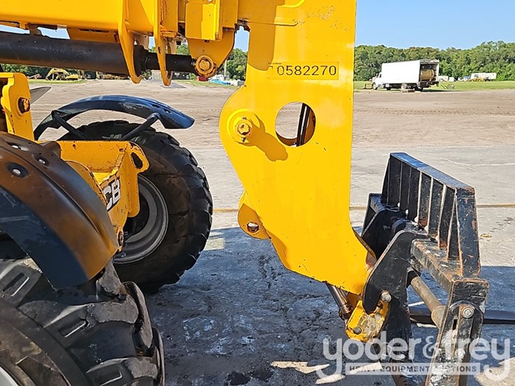 2017-jcb-507-42-image-13