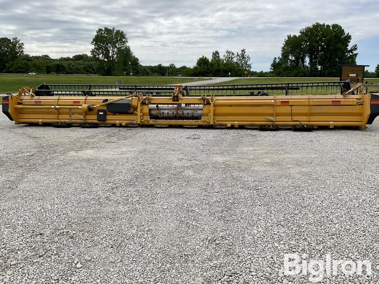 claas-1050-maxflex-535-series-platform-head-image-6