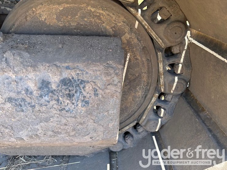 2019-caterpillar-336-image-11