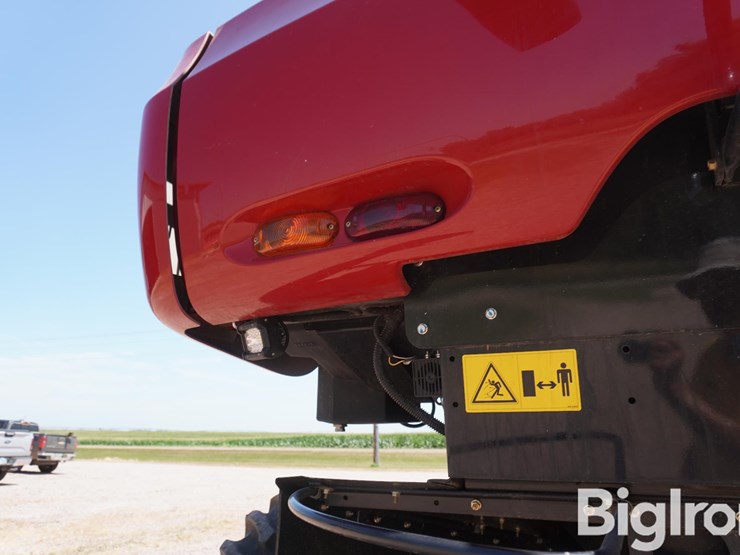 2014-case-ih-5140-image-18
