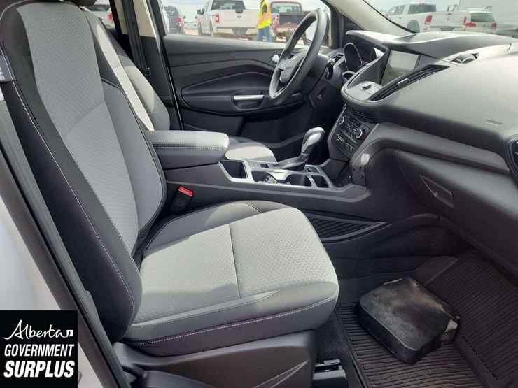 2019-ford-escape-se-image-26