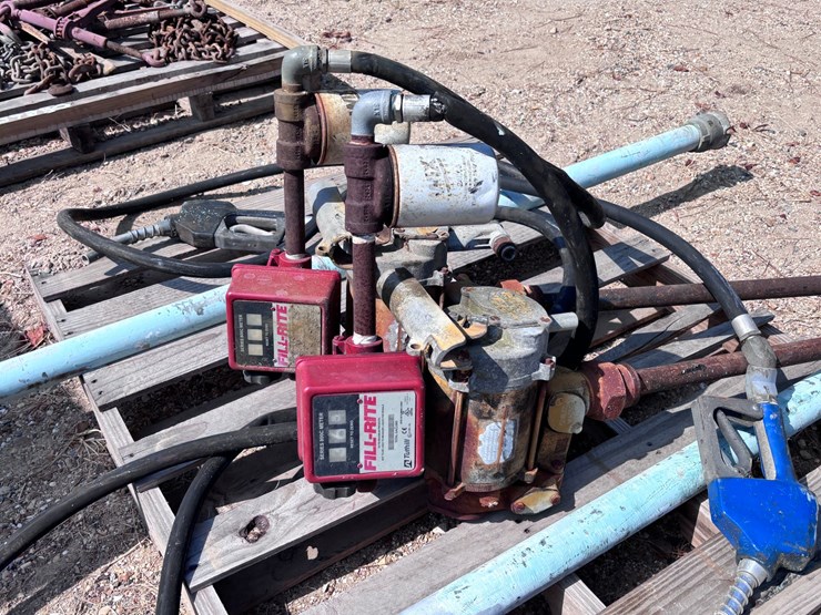 #1601-•-2-fuel-pumps-with-gauge-image-2