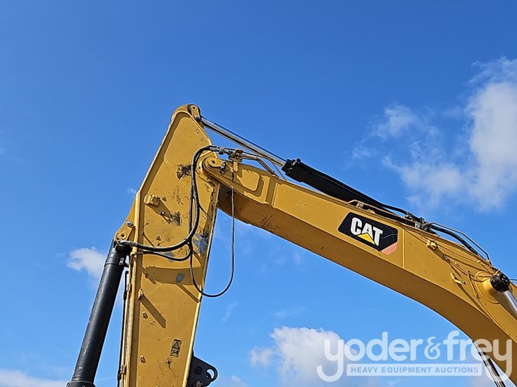 2019-caterpillar-336-image-16