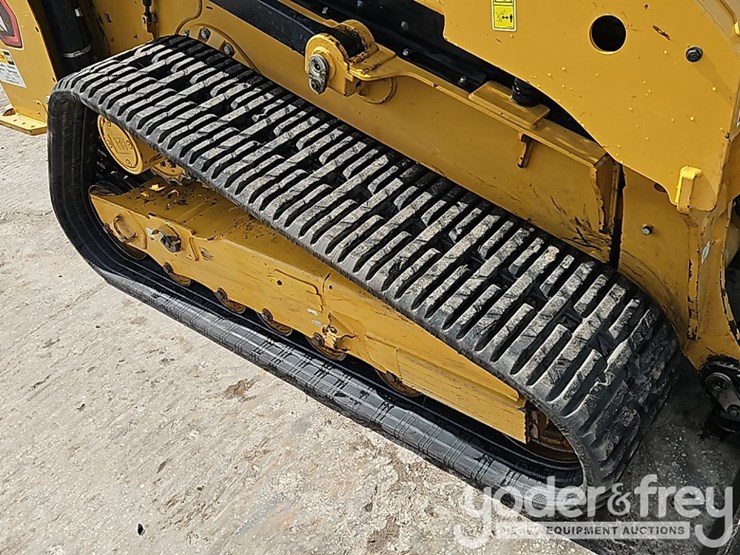 2025-caterpillar-275-image-11