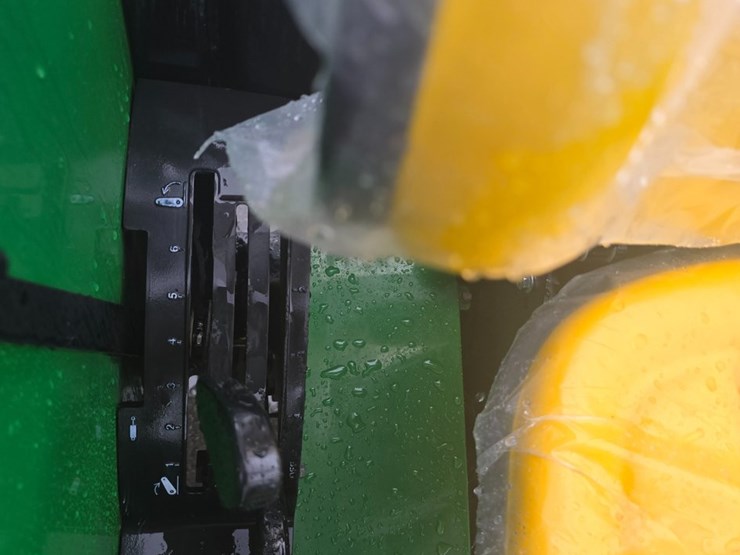 john-deere-5200-image-51
