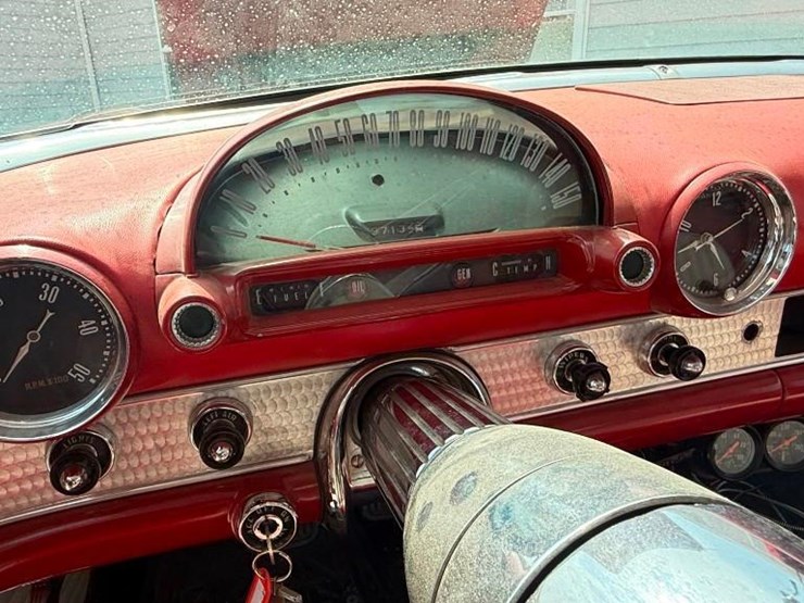 1955-ford-thunderbird-image-15