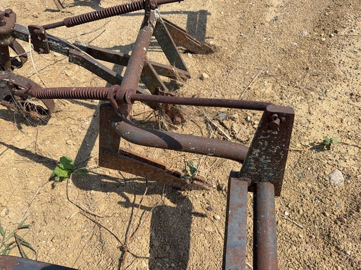 international-harvester-461-fast-hitch-cultivator-image-7