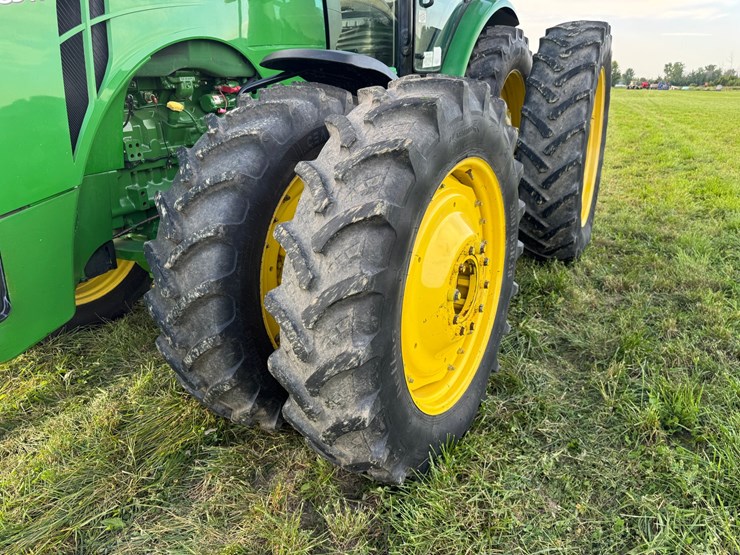john-deere-8285r-image-14