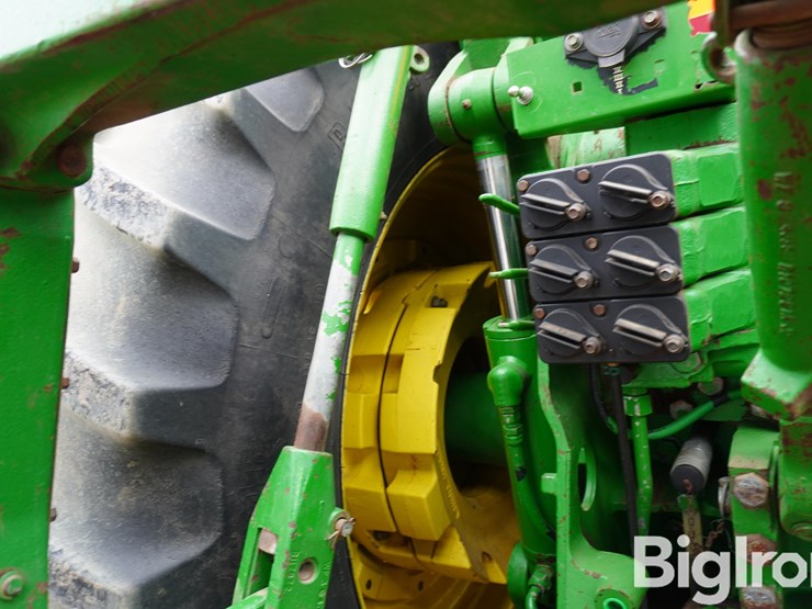 1995-john-deere-8200-image-16