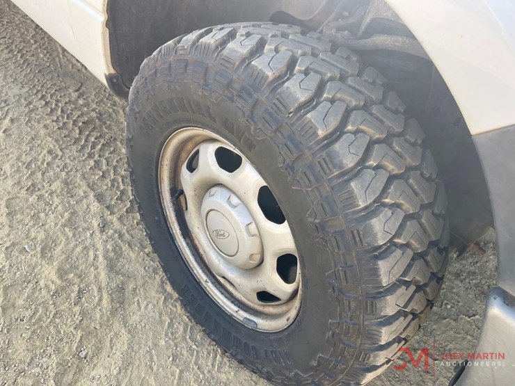 2010-ford-f150-xl-image-9