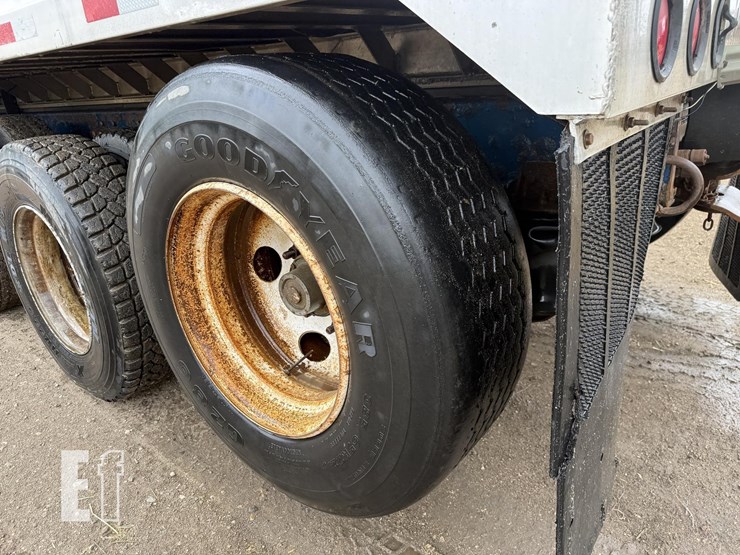 2001-western-star-4900-image-15