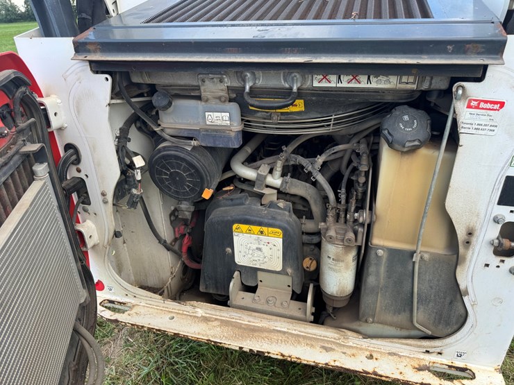 2021-bobcat-t76-image-17