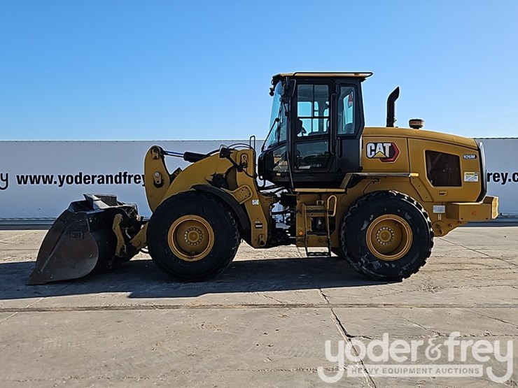 2021-caterpillar-926m-image-3