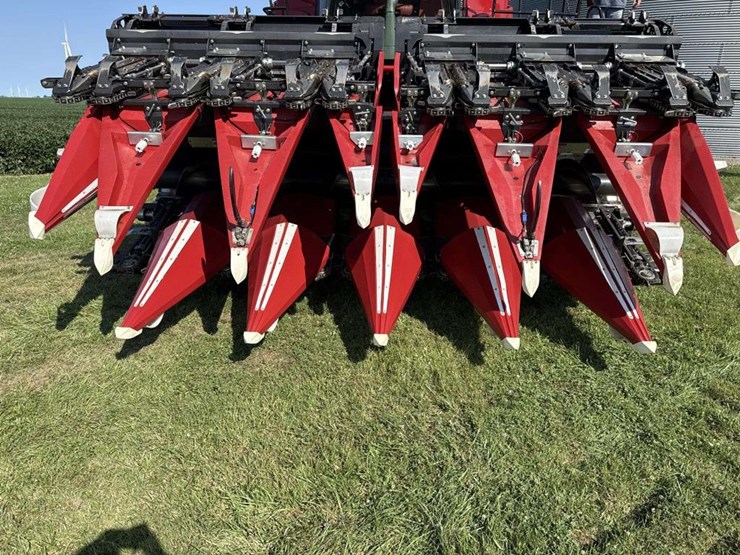 drago-gt-folding-corn-head-image-16