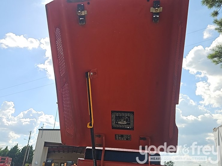 2021-ditch-witch-sk1050-image-23