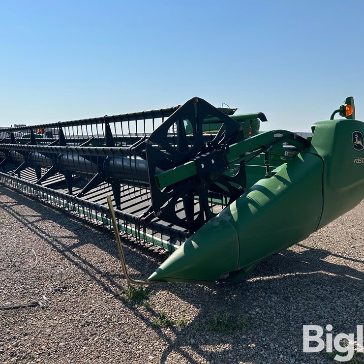 2010 JOHN DEERE 635D