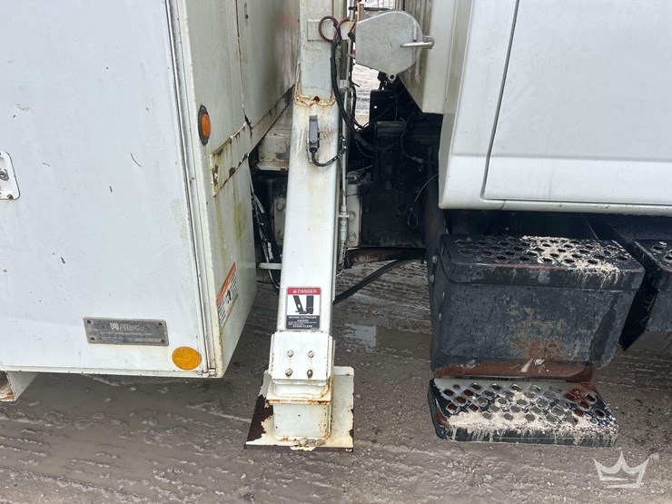 2005-altec-d947-image-21