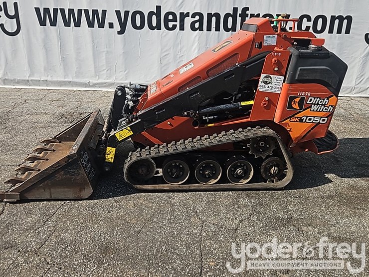 2021-ditch-witch-sk1050-image-2