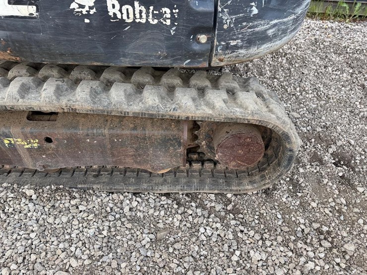 2017-bobcat-e32i-image-18